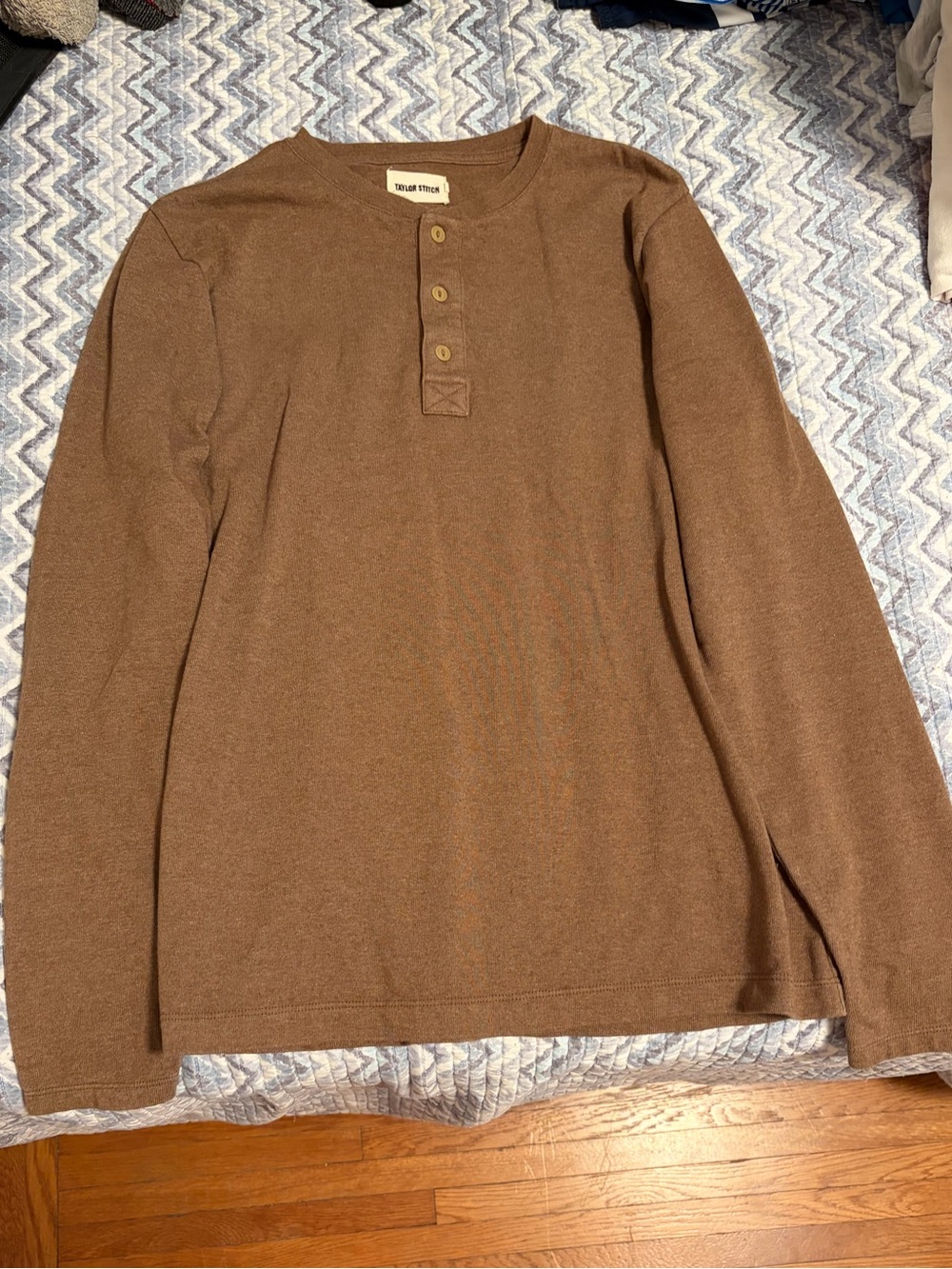 Taylor Stitch Heavy Bag Henley in Brown
